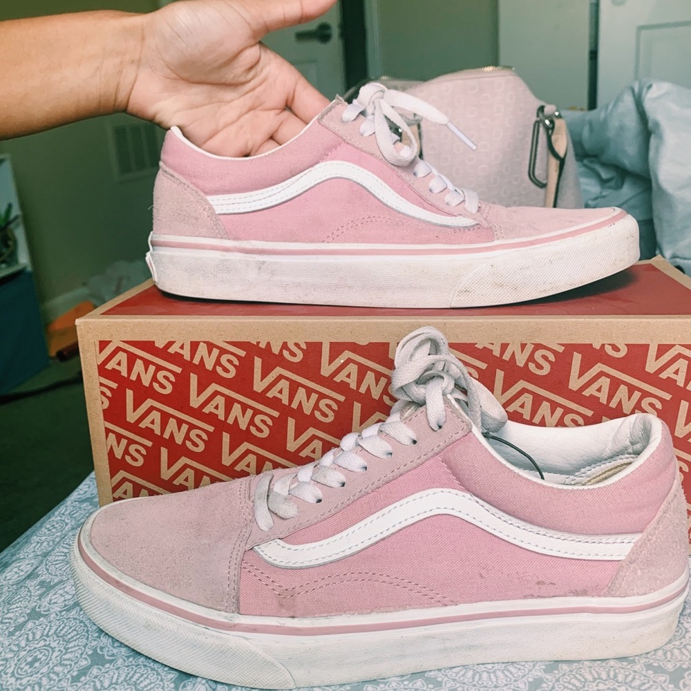 blush/pink vans
